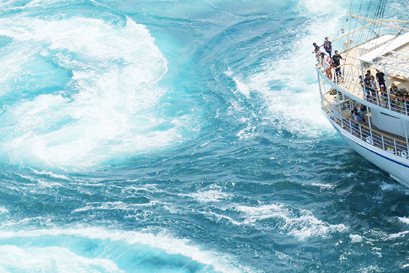 うずしおクルーズとは 公式 うずしおクルーズ 淡路島から鳴門の渦潮を体験